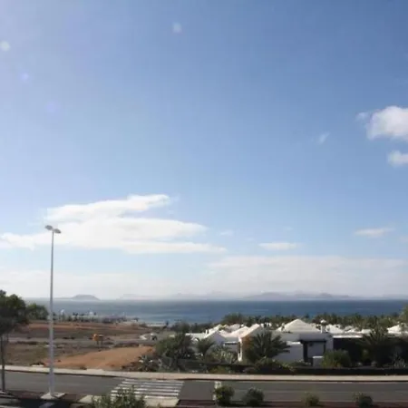 La The One Bedroom With Half Board, Wifi, In Playa Blanca Апартаменти Плайя-Бланка