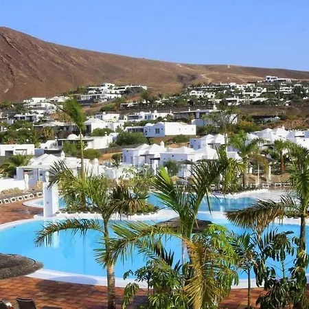 La The One Bedroom With Half Board, Wifi, In Playa Blanca Апартаменти *