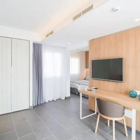 La The One Bedroom With Half Board, Wifi, In Playa Blanca Daire