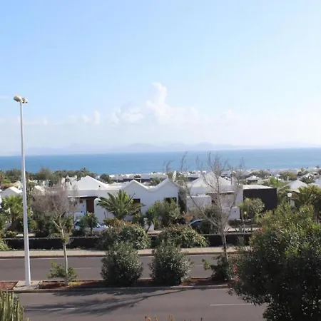 La The One Bedroom With Half Board, Wifi, In Playa Blanca *